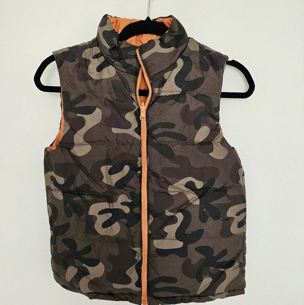 Gymboree Reversible Camo And Orange Puffer Vest Youth Size M 7/8